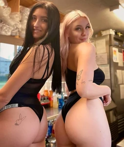 Bikini barista Whore exposed 4237025