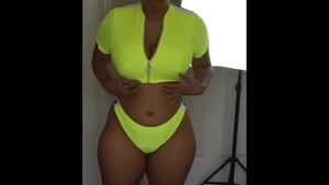 Tyi3sha Zh@ne Thick and Busty Youtuber Try On Haul B4 Surgery 4258476