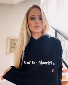 Tomi Lahren 4279862