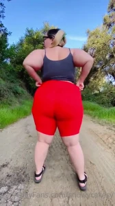 Pear ass walking