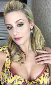 Lili Reinhart 432642