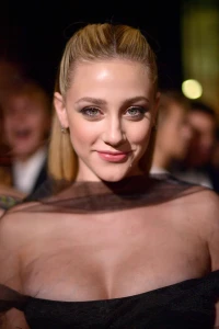 Lili Reinhart 432648