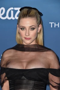 Lili Reinhart 432666