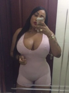 Onlyfans cristinacurvy1 #bigtits #latina #culona #tetona #bigass #boobs